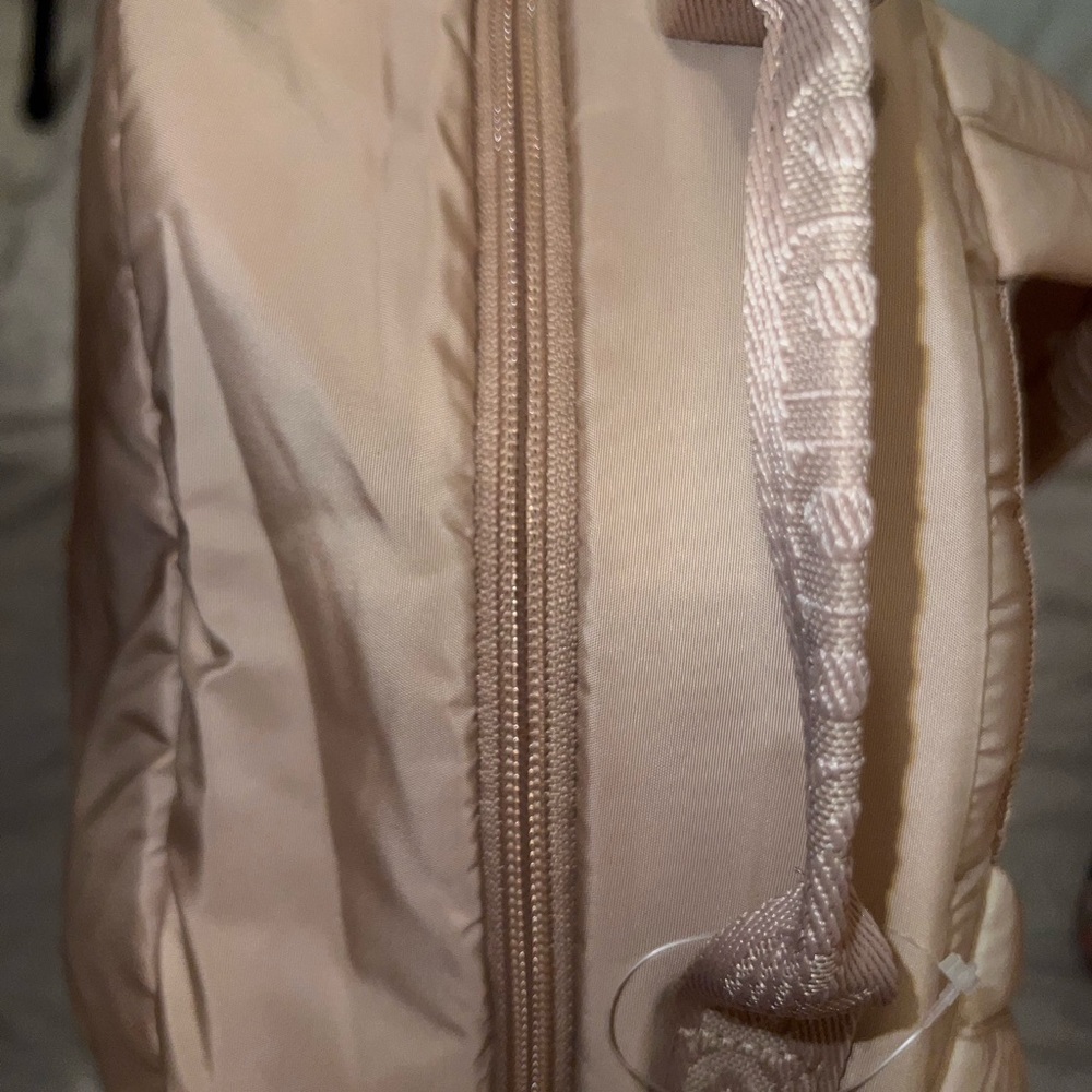 Backpack - Picture 5 of 8